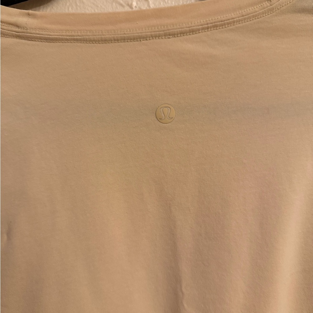 Lululemon Long Sleeve Women's Top - Picture 6 of 7